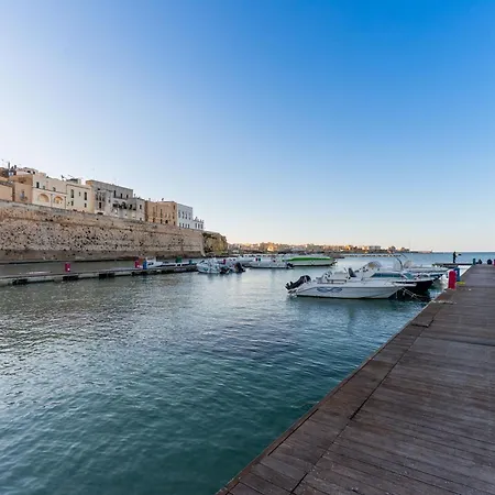 Dimora Cariddi 펜션 오트란토