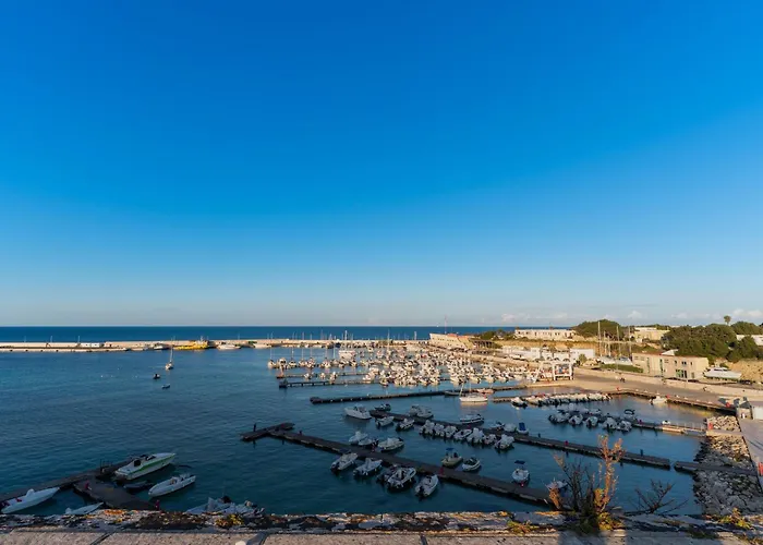 Dimora Cariddi Feriehus